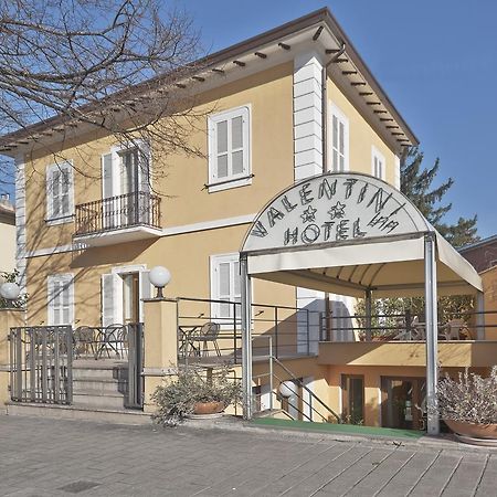 Hotel Valentini Inn Фолиньо Экстерьер фото