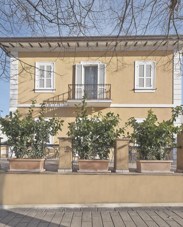 Hotel Valentini Inn Фолиньо Экстерьер фото