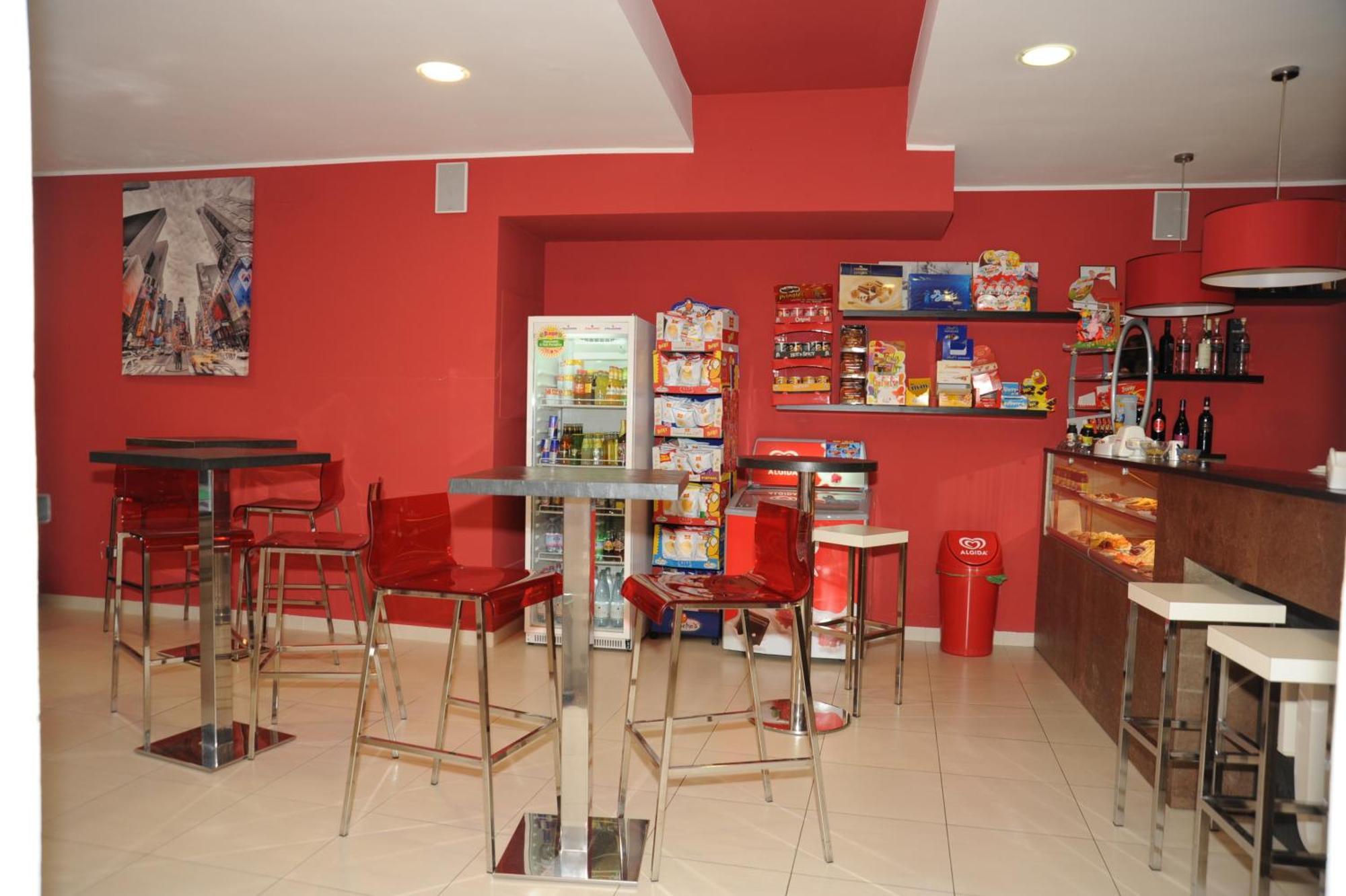 Hotel Valentini Inn Фолиньо Экстерьер фото